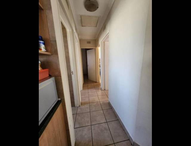 3 BEDROOM HOUSE FOR SALE IN THATCH HILL ESTATE